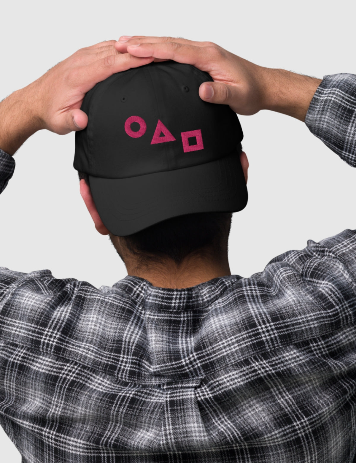Squid Game Hat - Black | Netflix Shop display picture 2