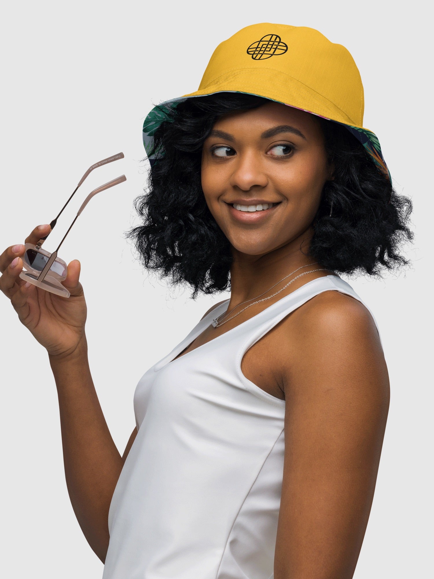 KPop Demon Hunters Zoey's Reversible Bucket Hat – Netflix Shop