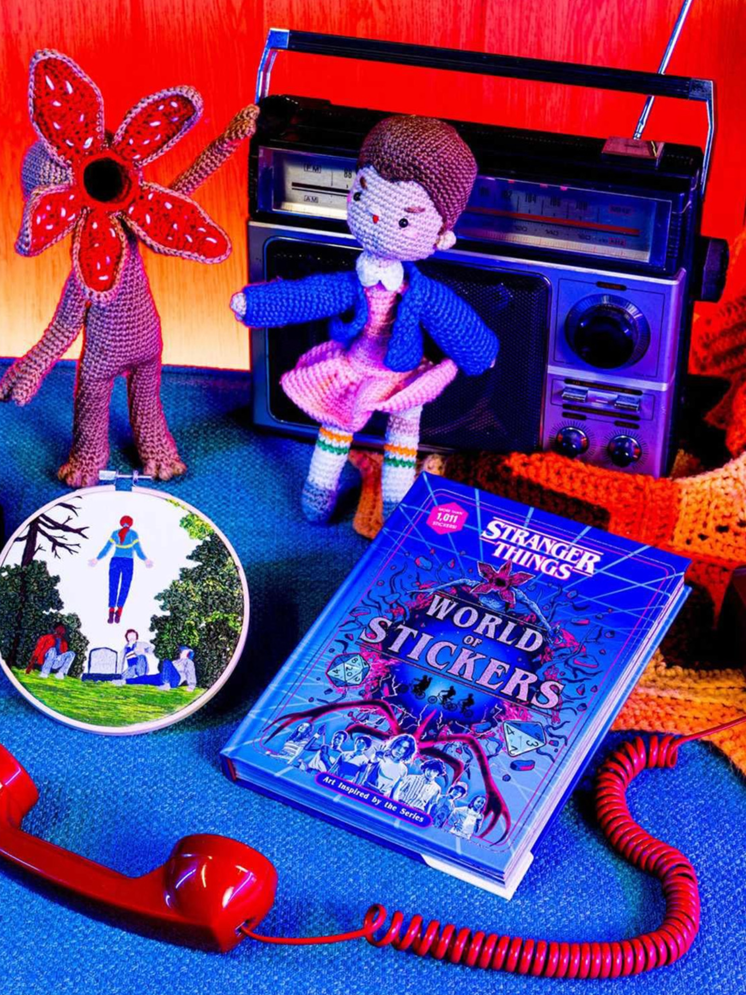 シール・ステッカー STRANGER THINGS WORLD OF STICKERS Stranger Things World of Stickers: Art Inspired by the Series